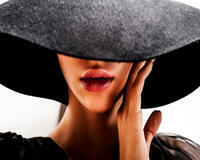 Без бренда «Дама в стильной шляпе» во Владикавказе в интернет-магазине Без бренда «Дама в стильной шляпе» во Владикавказе